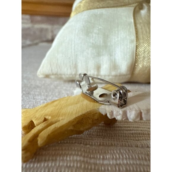 Vintage Angel Dog Canine Brooch  Pin With Wings Golden Accents Memorial - Picture 10 of 13